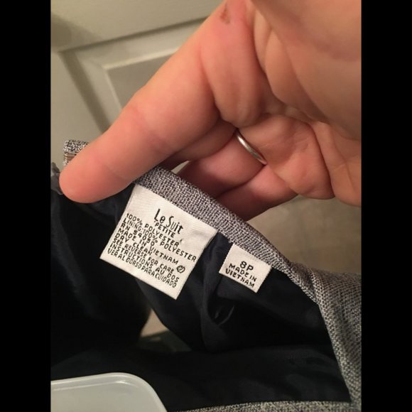 Le Suit 2 Pc Short Sleeve Jacket Skirt Suit Petite Gray Sz 8P #295 - Picture 5 of 6